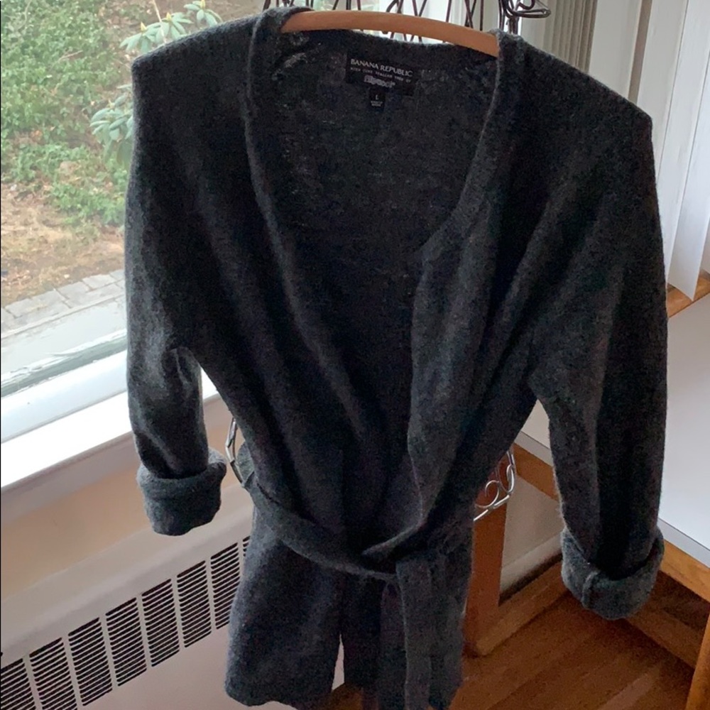 BR Fine Italian Yarn Tied Sweater - Large